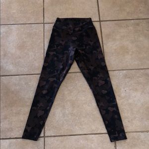 Balance Athletica outlander leggings